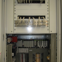 RS - kombinovaný rozvádzač, PLC aj 19 palcový rám pre switche
